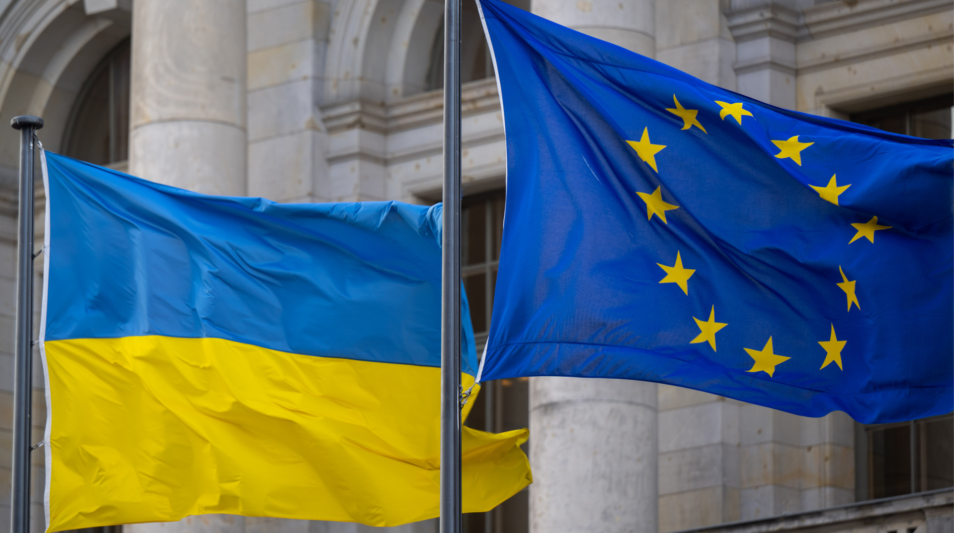 EU enlargement faces twin tests: Hungary blocks Ukraine clusters, Russia warns Armenia