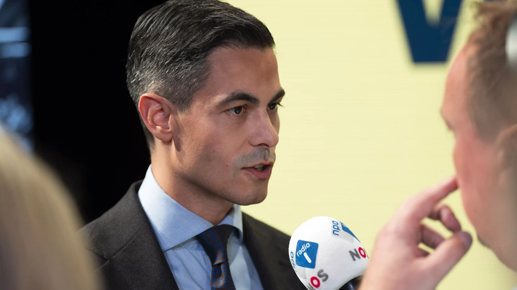 Dutch PM Jetten’s Stonewall visit and ‘hit them in the face’ gaffe: What it means for queer expats in the Netherlands