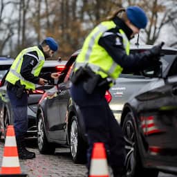 Border checks expand inland and Schiphol delays worsen: What internationals need to know