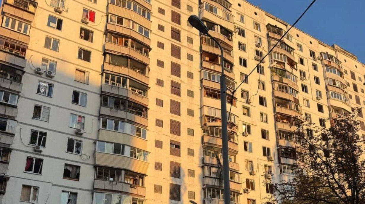 Russian Missile and Drone Attack on Kyiv Injures 20 as EU Envoy Warns City Has Become 'Frontline'