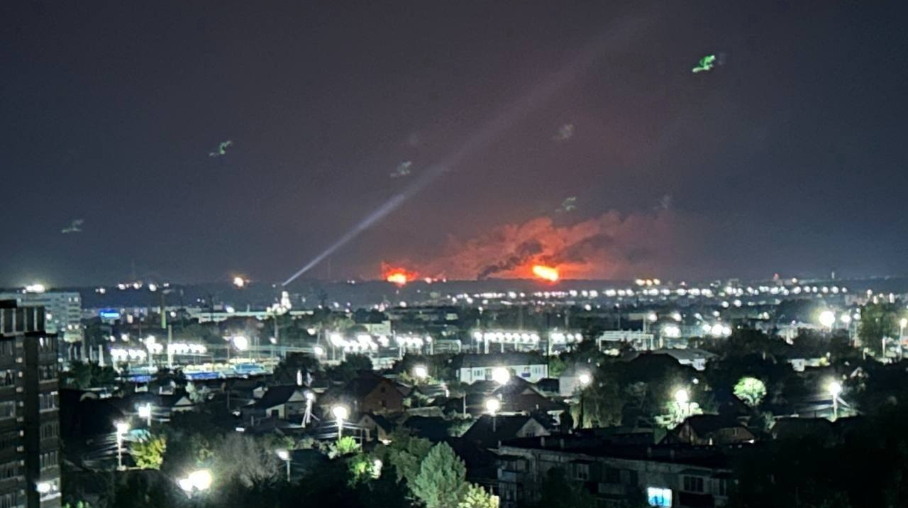 Ukrainian Drones Knock Out Two Rosneft Refineries, Cement Plant in Overnight Strikes